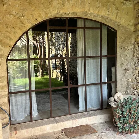 بيت ضيافة Mas Grange Neuve *