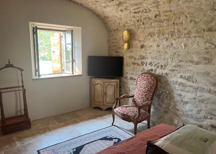 بيت ضيافة Mas Grange Neuve